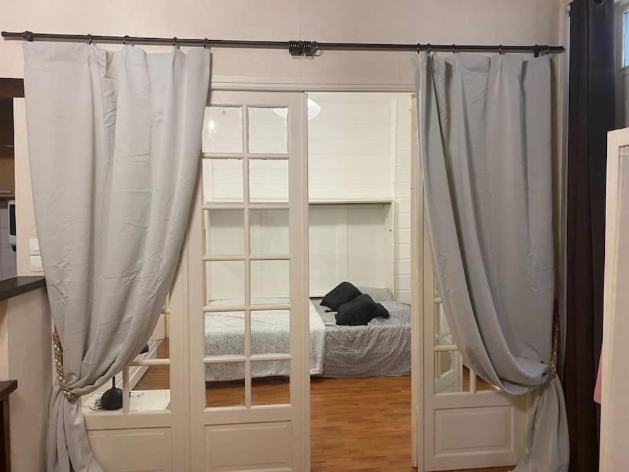 Appartement Design Champ De Mars, 2 Pieces Quartier Tour Eiffel パリ エクステリア 写真