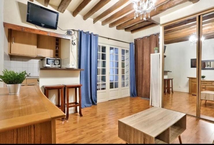 Appartement Design Champ De Mars, 2 Pieces Quartier Tour Eiffel パリ エクステリア 写真